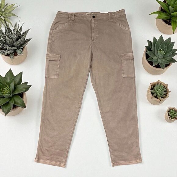 Universal Thread Women’s 18W Boyfriend Jeans Brown Stretch Cargo Pockets NWT - Picture 1 of 5